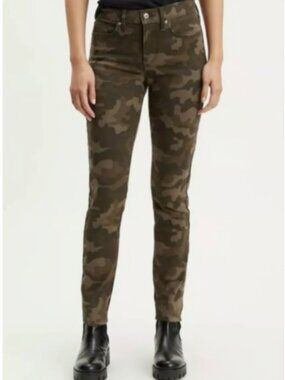 Levi’s 311 shaping skinny camo 25 jeans